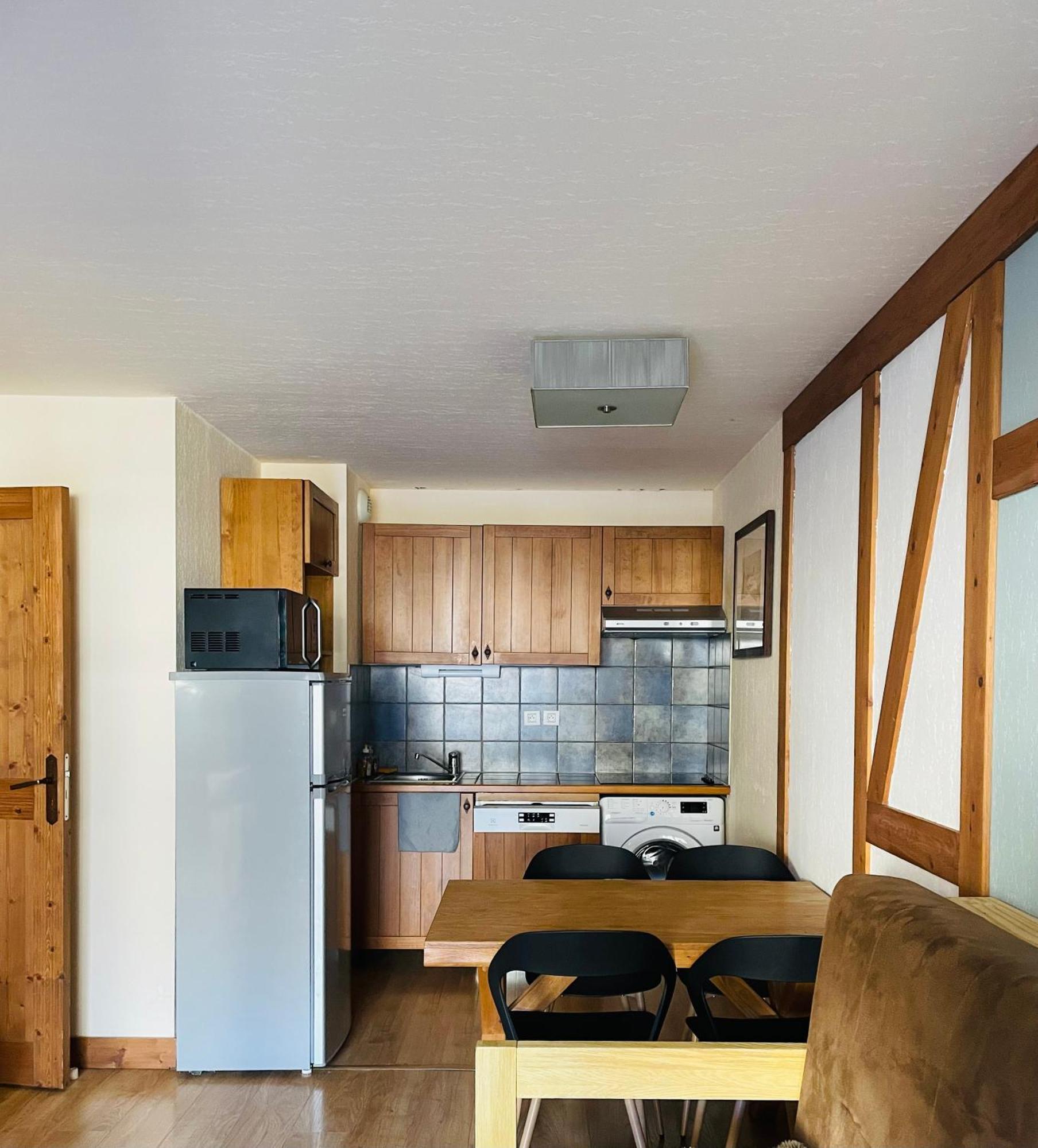 Appartements Avec Piscine Interieure Sauna Parking Etage 1 Au Centre Du Village Dans Residence Cami Real Saint-Lary-Soulan Exterior photo